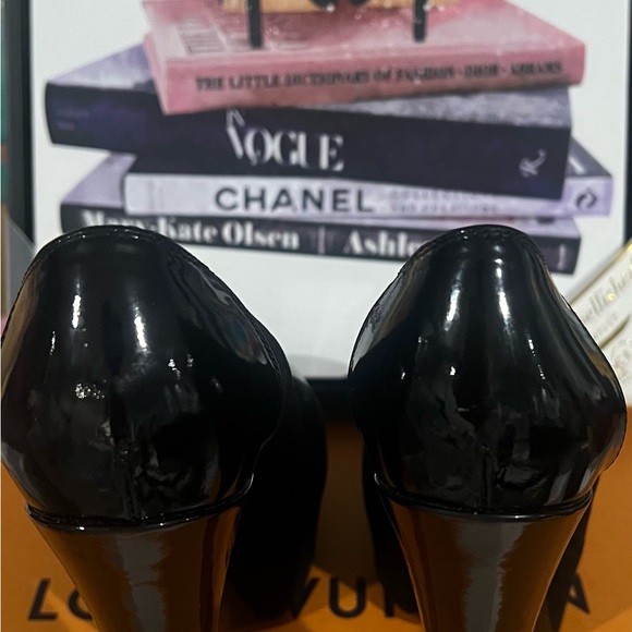 Louis Vuitton Heels - Picture 7 of 7